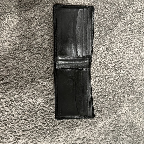 TUMI Wallet - Picture 2 of 7